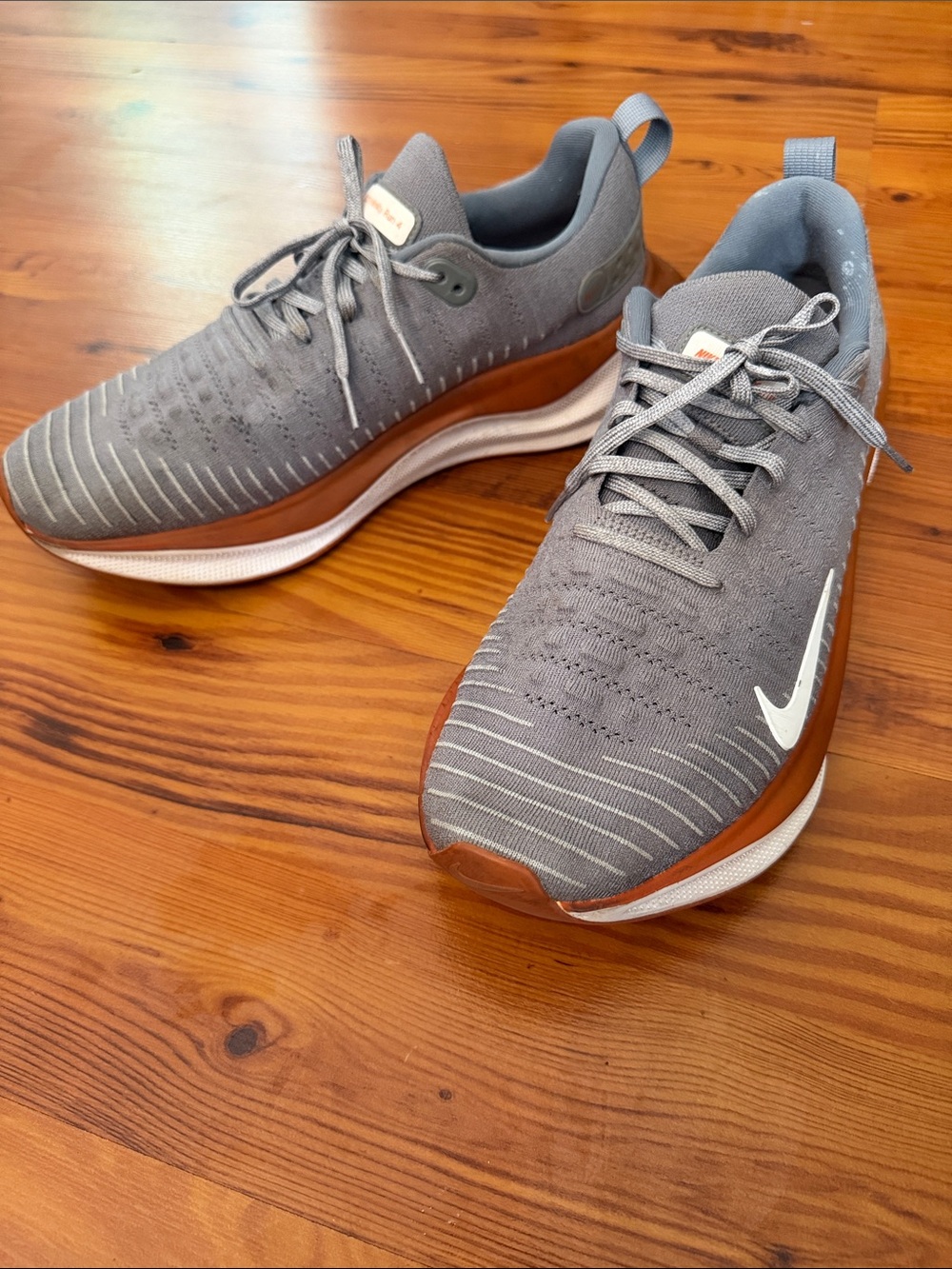 Nike Men’s Gray Athletic Shoes with Brown Accents